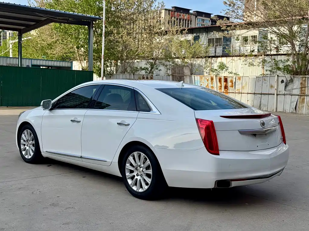 Cadillac XTS 28 T Comfort