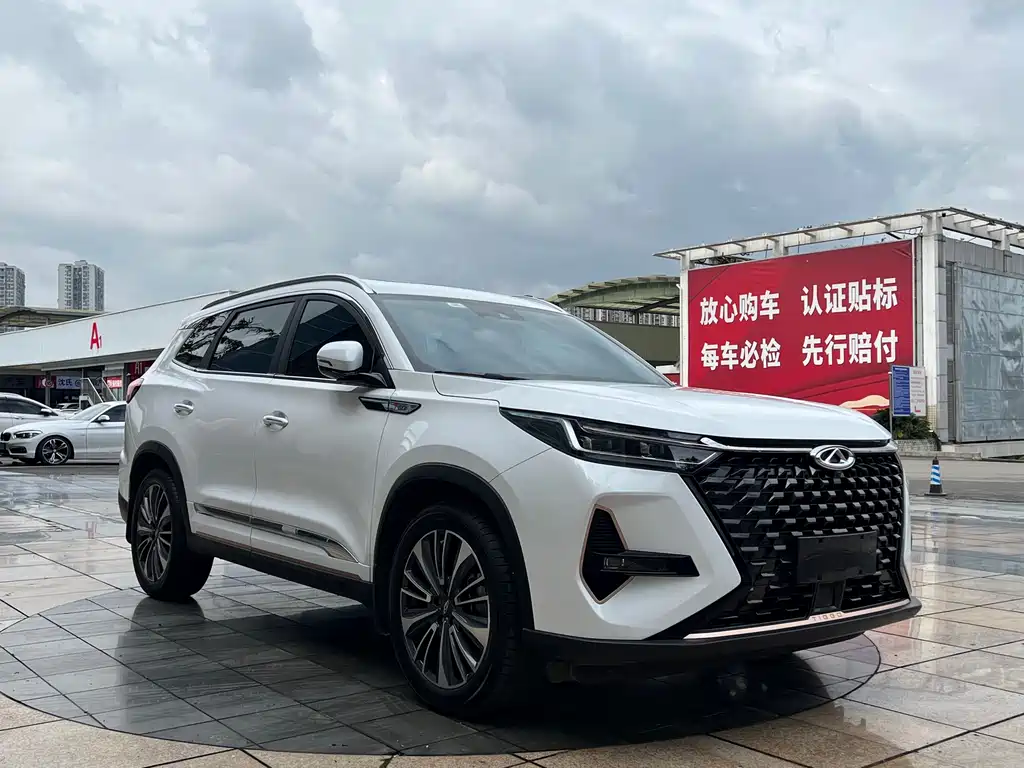 Tiggo 8 PRO 390 T 2 WD Ocean 7-seat
