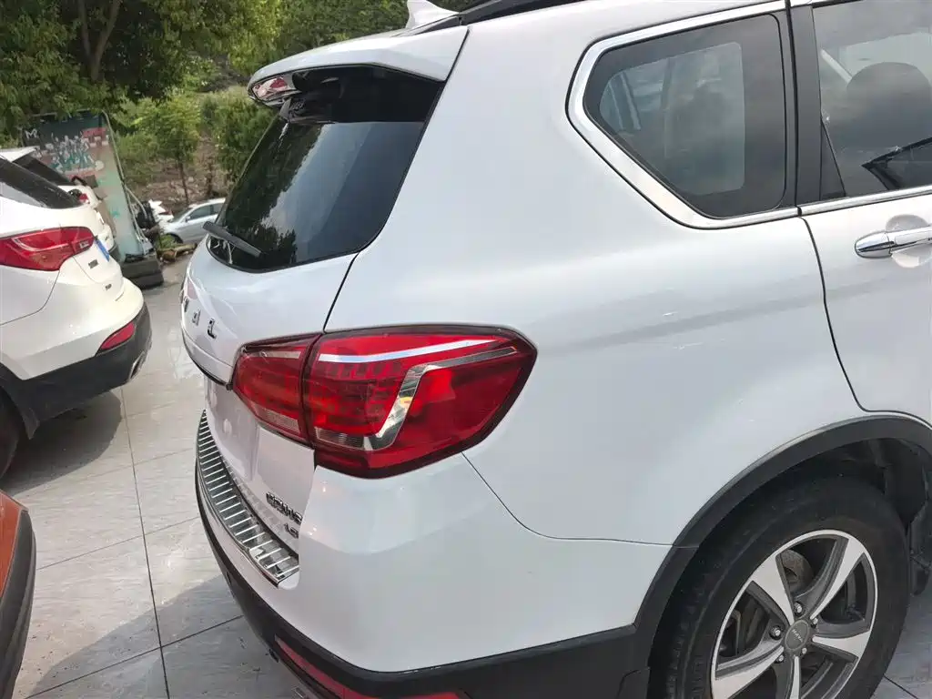 Haval H6 Sport 1.5 T Manual 2 WD Elite