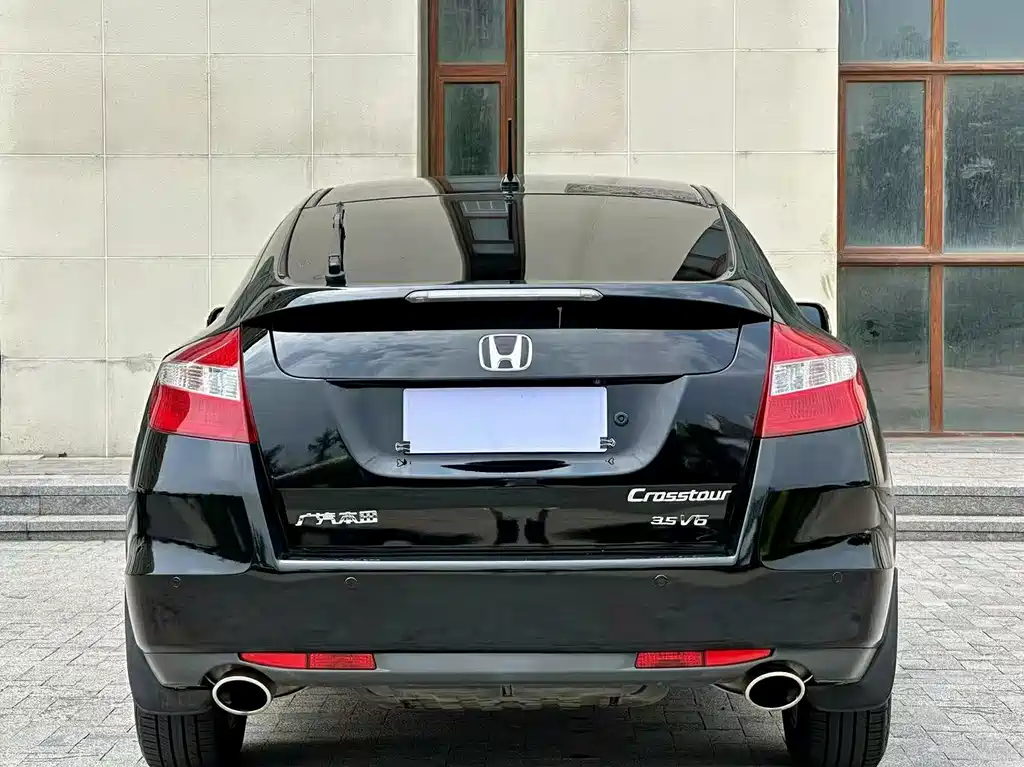 Crosstour 3.5 L Flagship