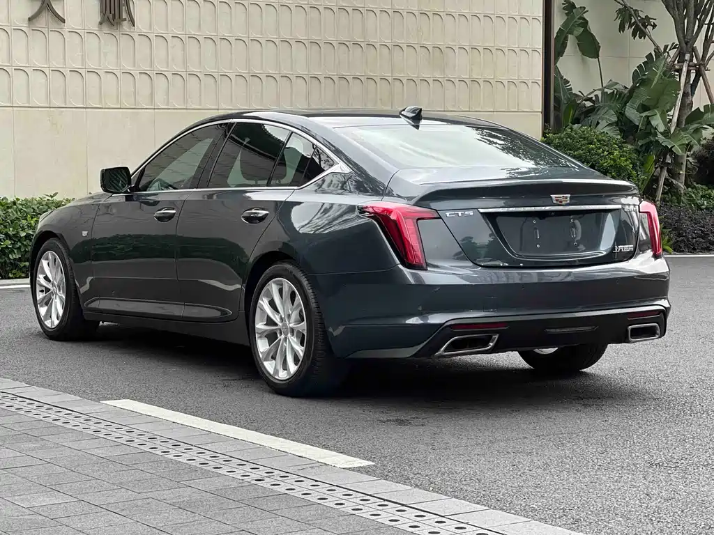 Cadillac CT5 28 T Luxury