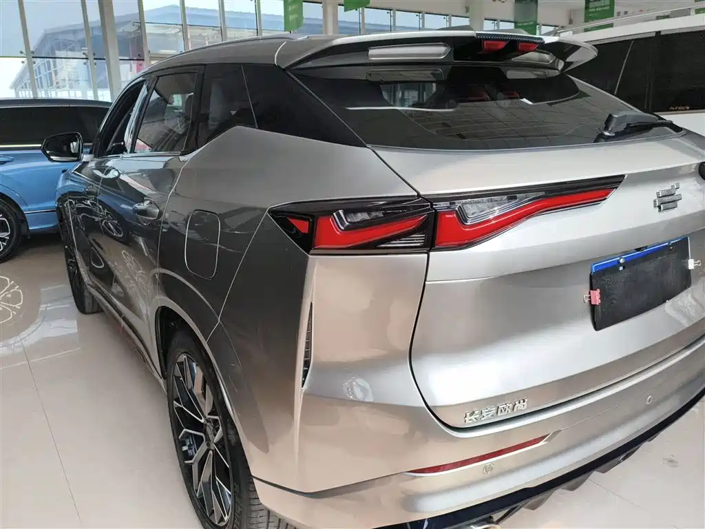 Changan Oshan Z6 Blue Whale 1.5 T DCT Smart Leading