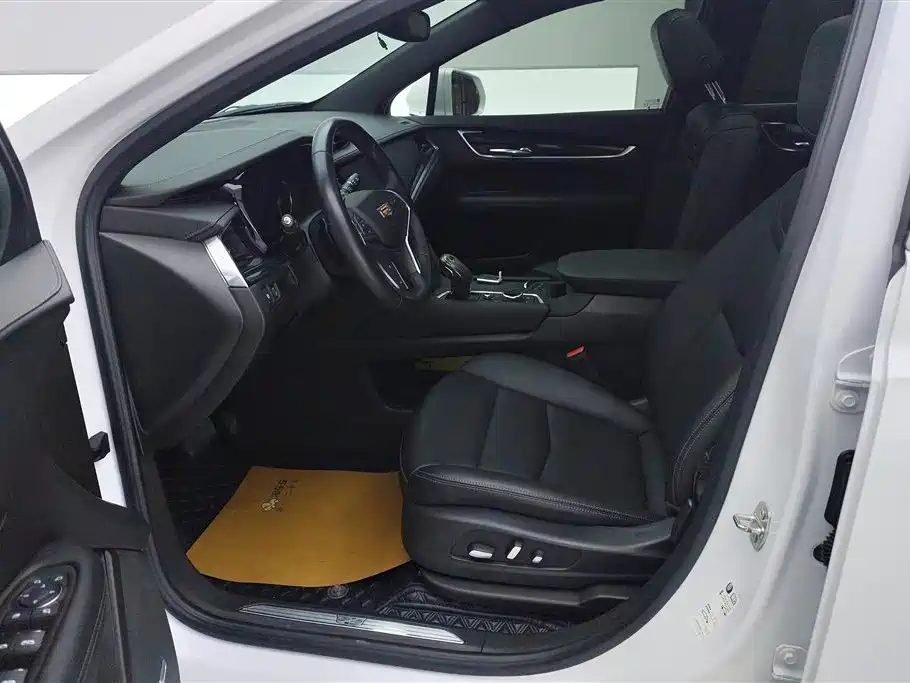 Cadillac XT5 2.0 T 2 WD Style