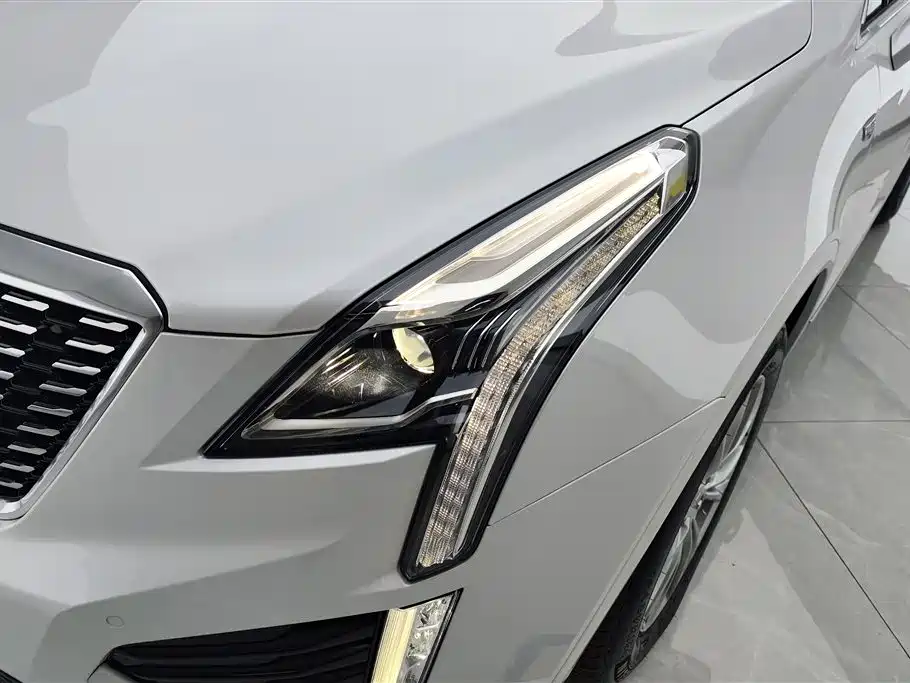 Cadillac XT5 2.0 T 2 WD Style
