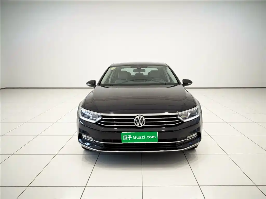 Magotan 330 TSI DSG Leading CN-VI