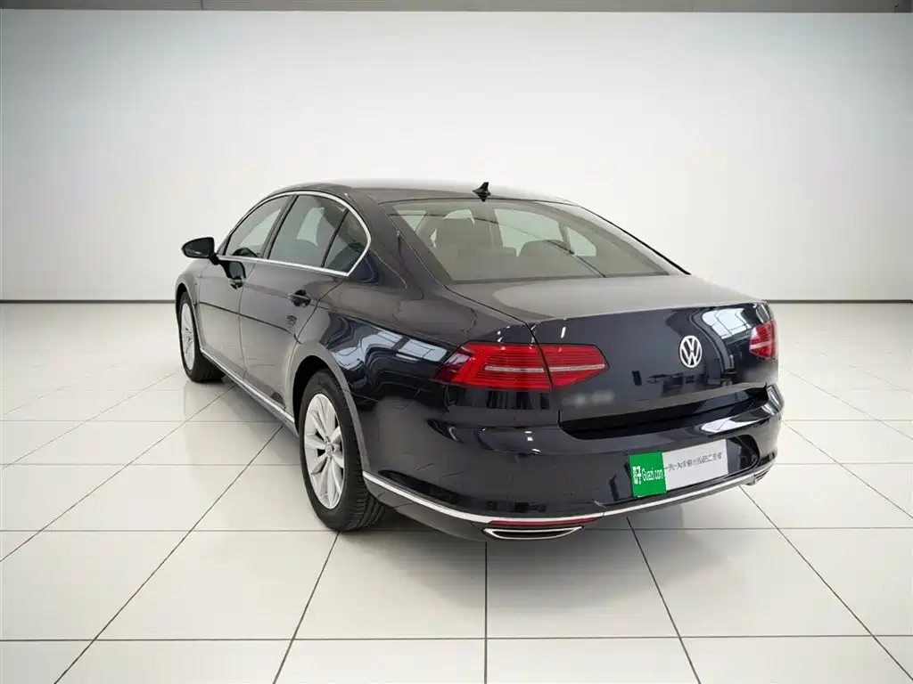 Magotan 330 TSI DSG Leading CN-VI