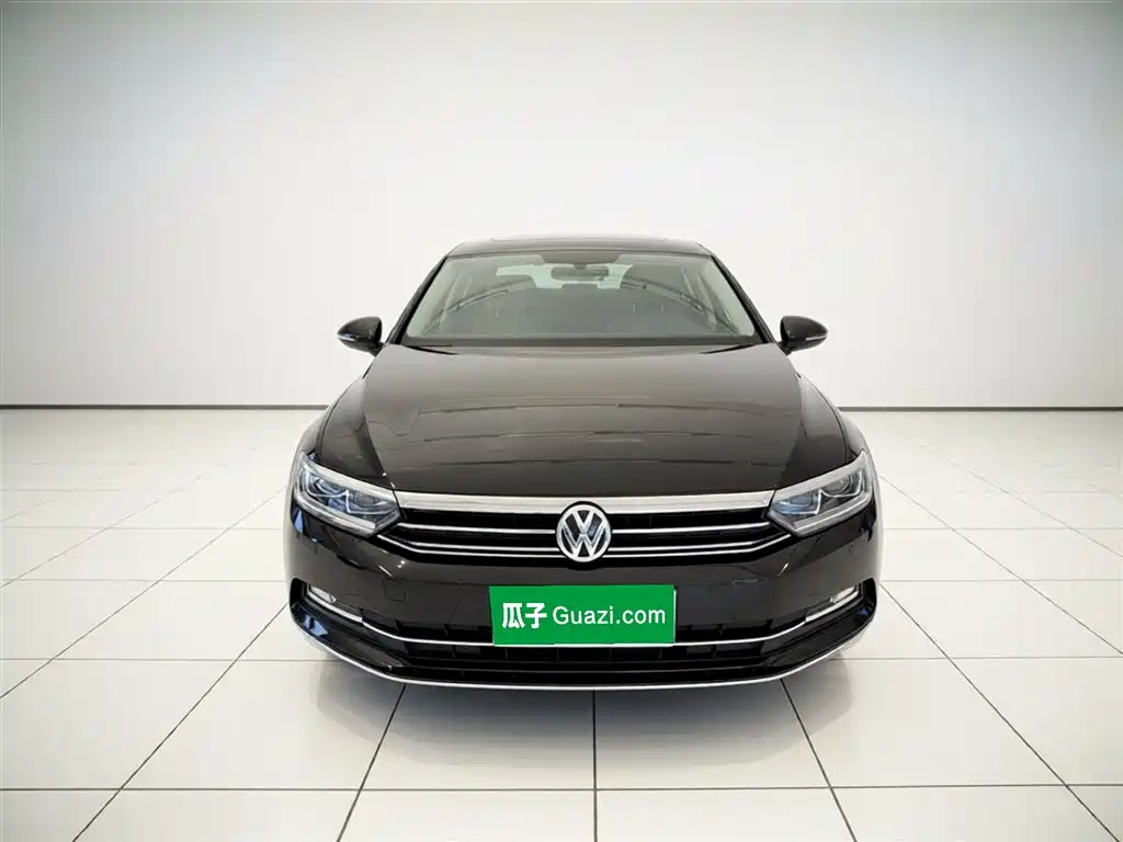Magotan 330 TSI DSG Leading CN-VI