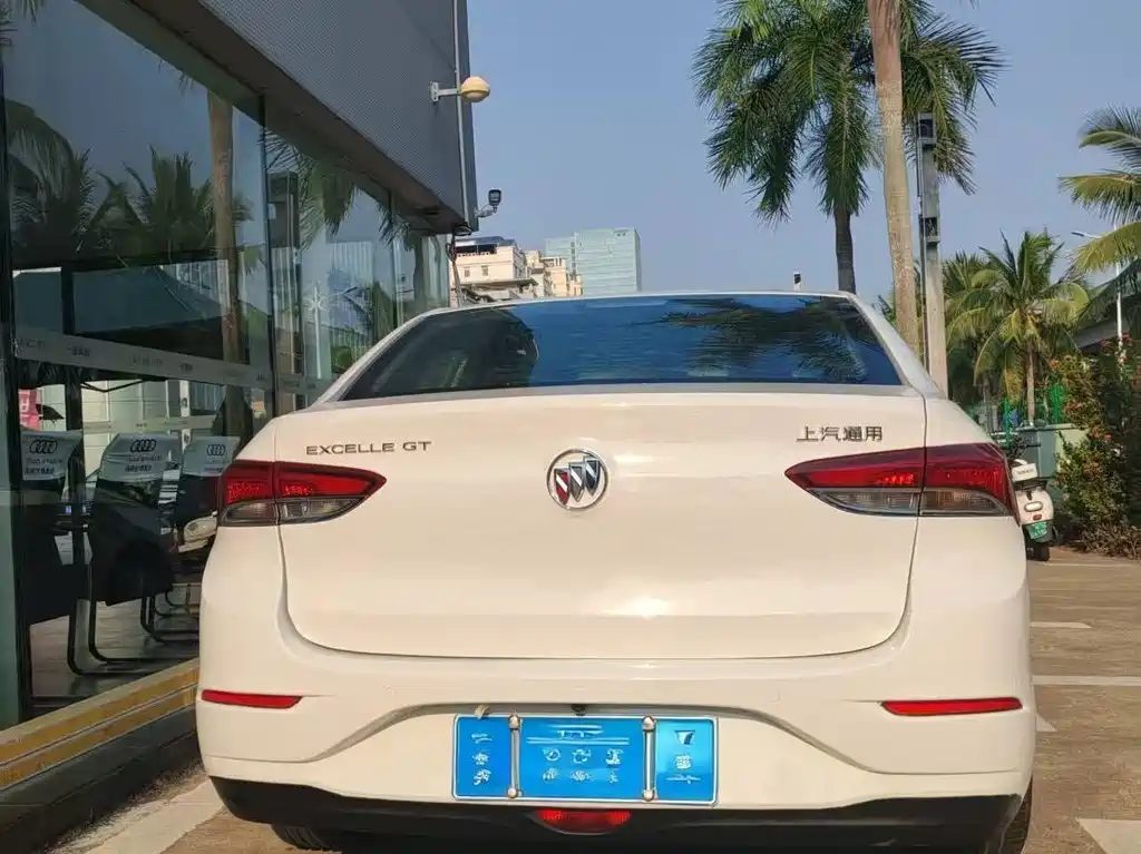 Excelle GT Exemplary 1.5 L Auto Progressive