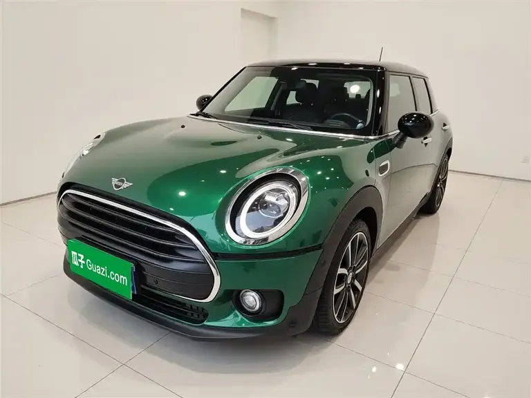 MINI CLUBMAN 1.5 T COOPER Connoisseur