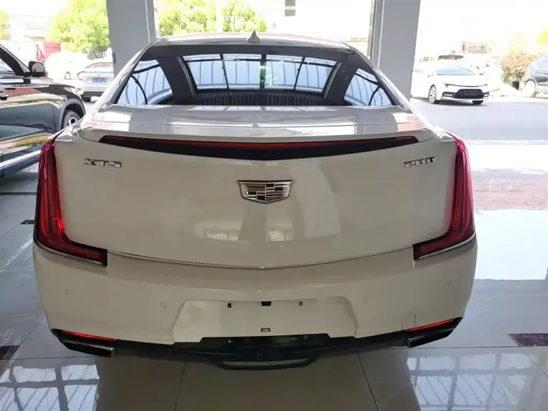 Cadillac XTS 28 T Tech