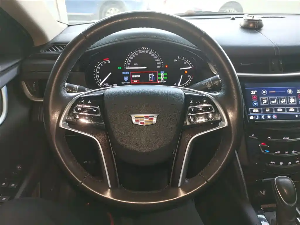 Cadillac XTS 28 T Tech