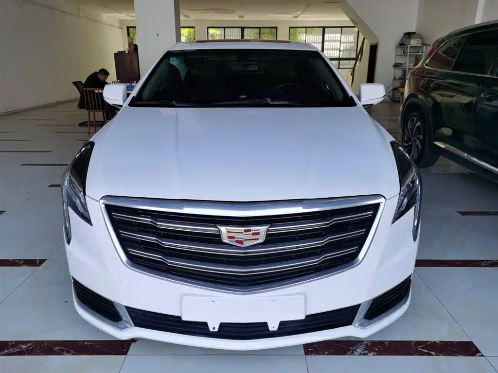 Cadillac XTS 28 T Tech