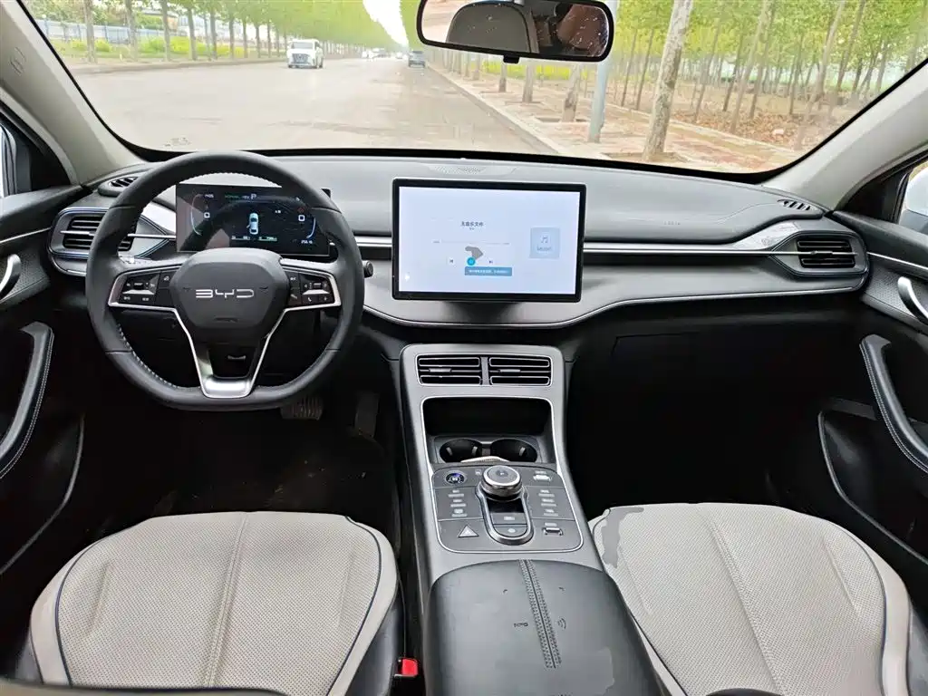 Destroyer 05 Glory DM-i 55 KM Luxury