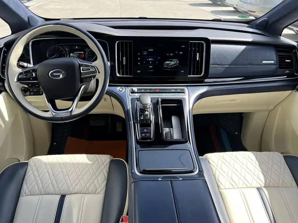 GAC Trumpchi M8 Leading Show Series 390 T Luxury