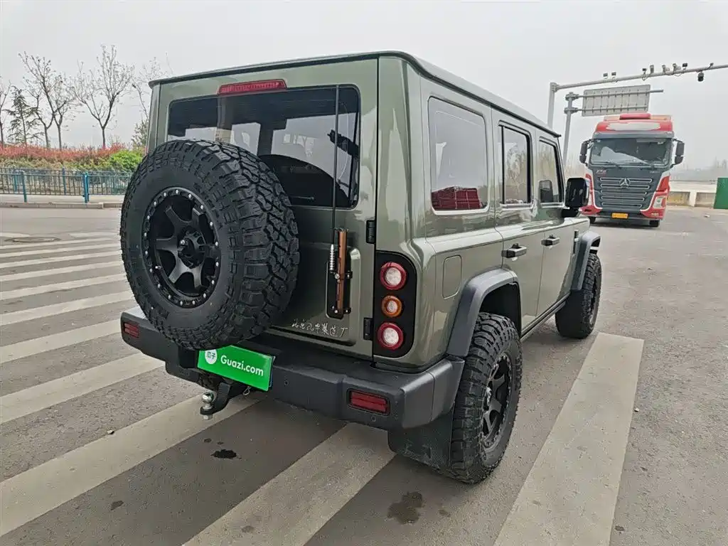 212 T01 2.0 T Mechanic