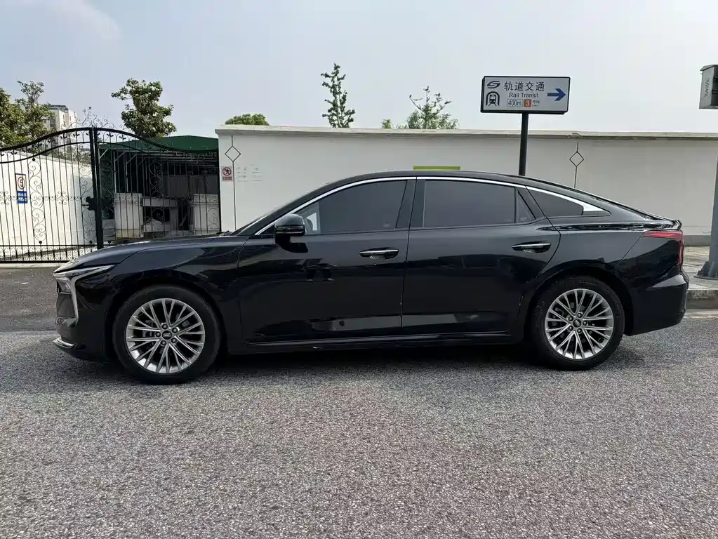 Besturn B70 1.5 T Auto Pleasure