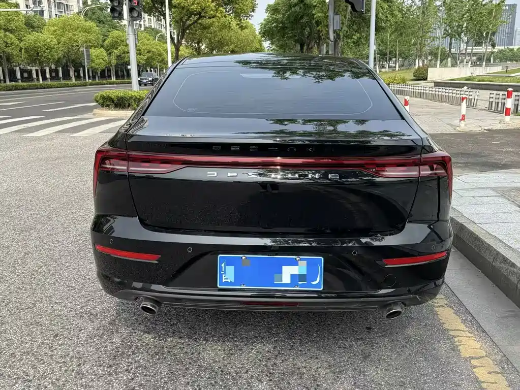 Besturn B70 1.5 T Auto Pleasure
