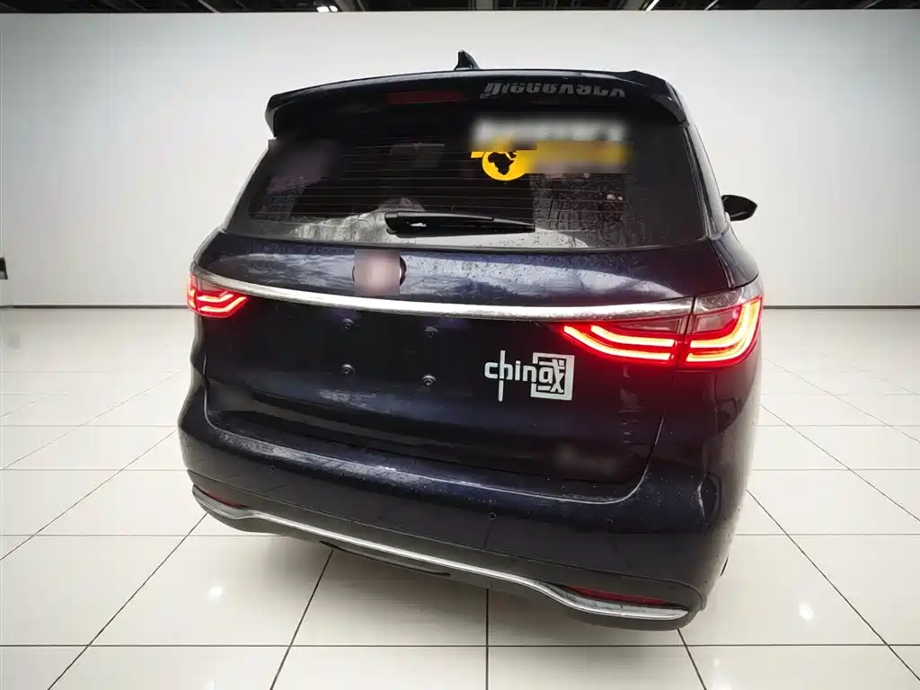 Song MAX 1.5 T Auto Connected Elite 7-seat