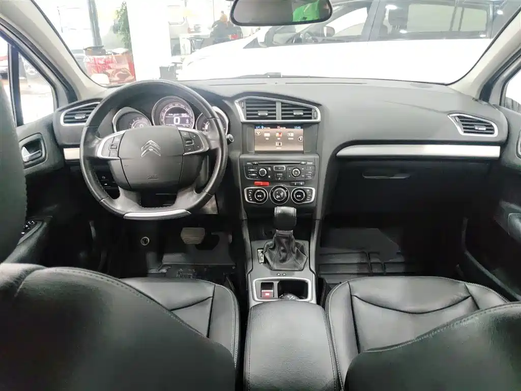 Citroen C4 L 1.2 T Auto Elite