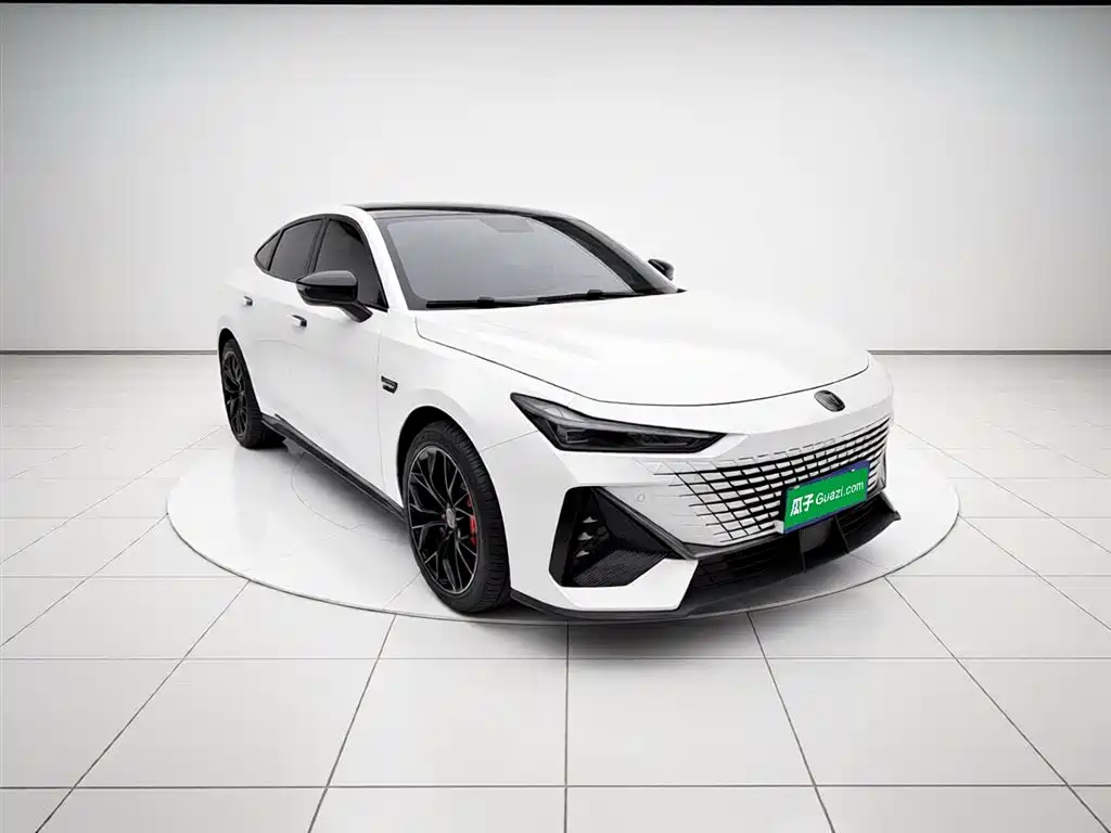 Changan UNI-V 1.5 T Distinguished