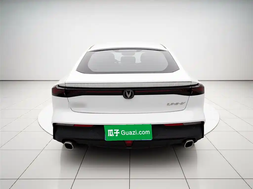 Changan UNI-V 1.5 T Distinguished