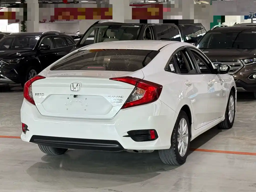 Civic 180 TURBO CVT Comfort