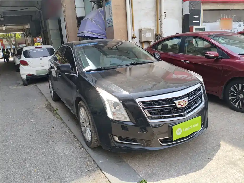 Cadillac XTS 28 T Tech