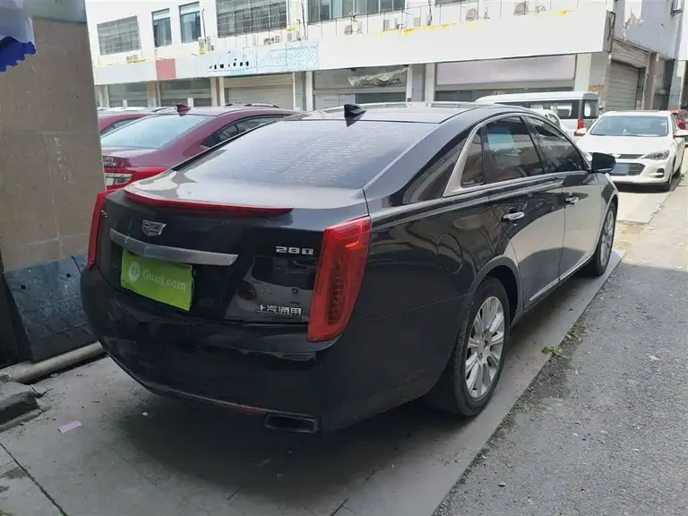 Cadillac XTS 28 T Tech