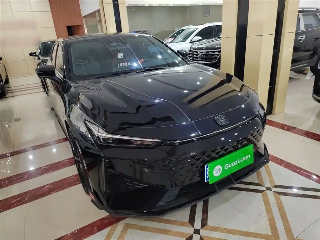 Changan UNI-V 1.5 T Distinguished Sport