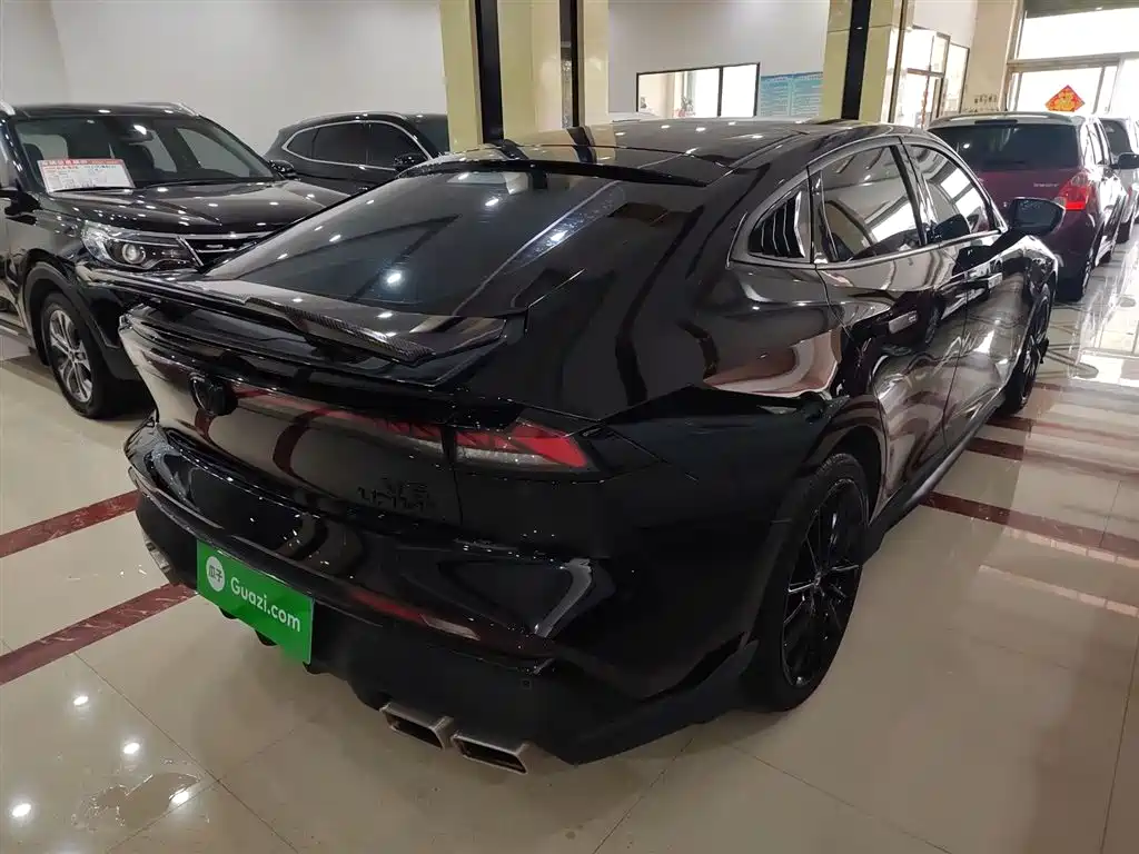 Changan UNI-V 1.5 T Distinguished Sport
