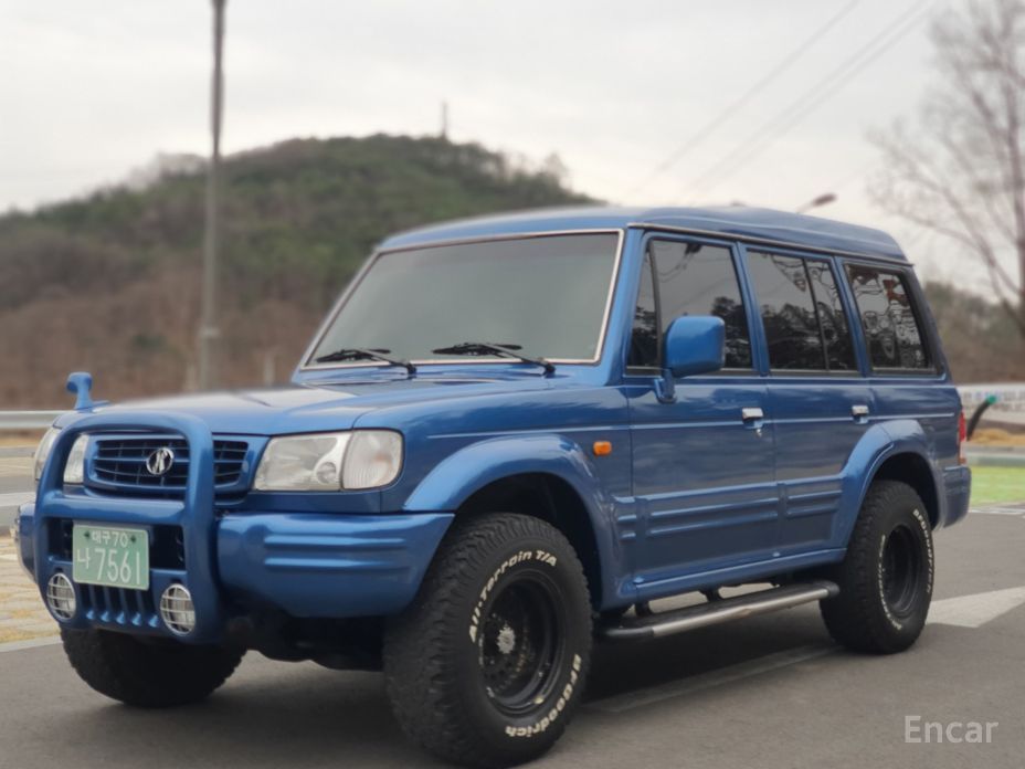 Galloper 29-seater V6 LPG