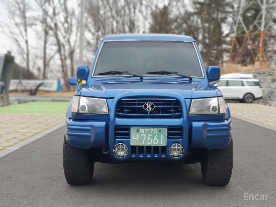 Galloper 29-seater V6 LPG