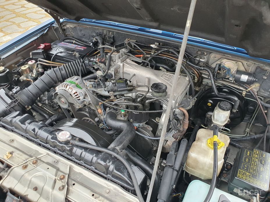 Galloper 29-seater V6 LPG