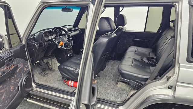 Galloper 29-seater V6 LPG