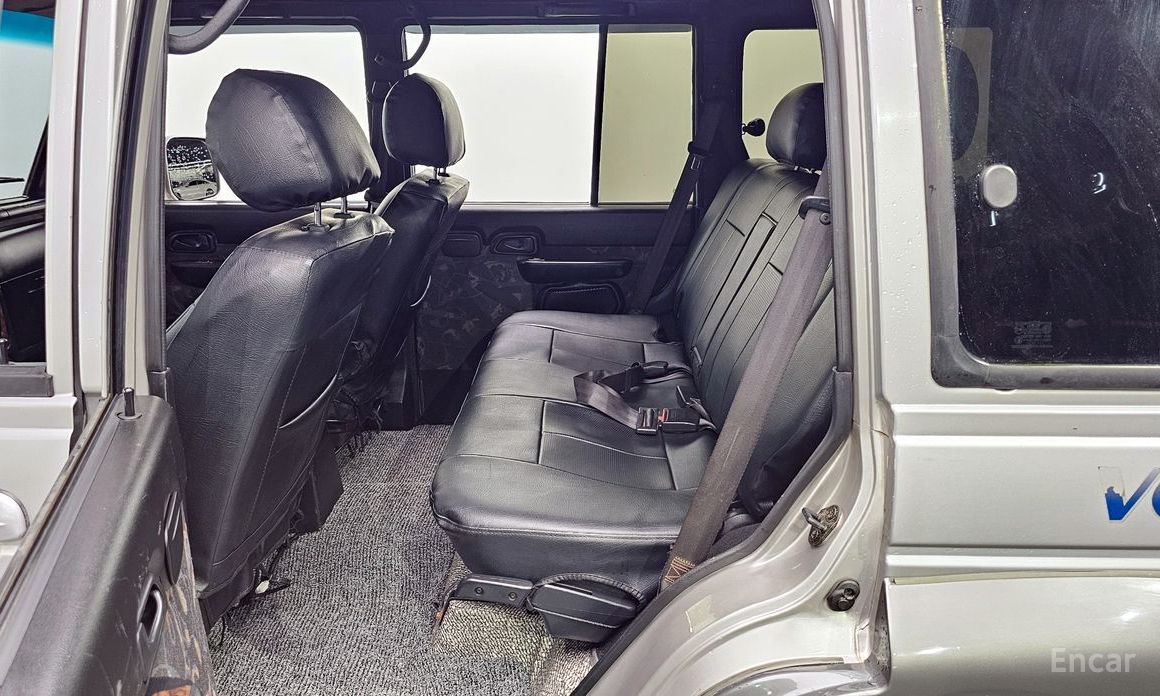 Galloper 29-seater V6 LPG