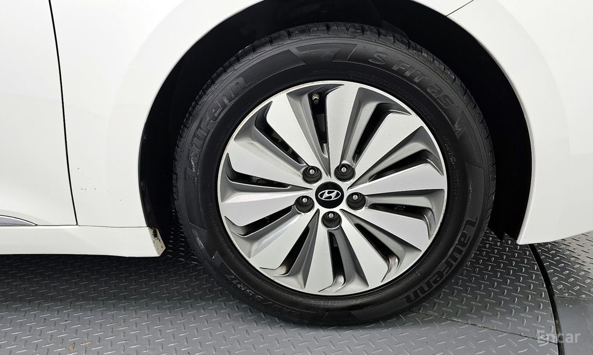 Grandeur HG HybridPremium