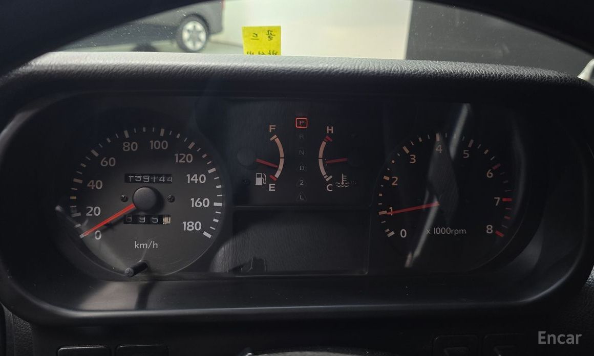 Galloper 29-seater V6 LPG