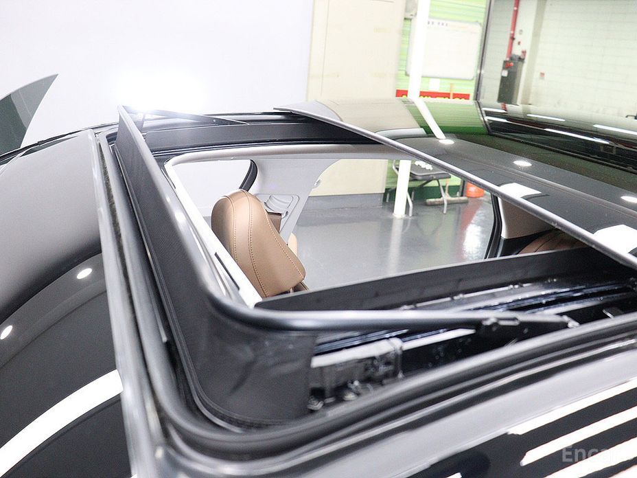 Grandeur Hybrid (GN7)Exclusive