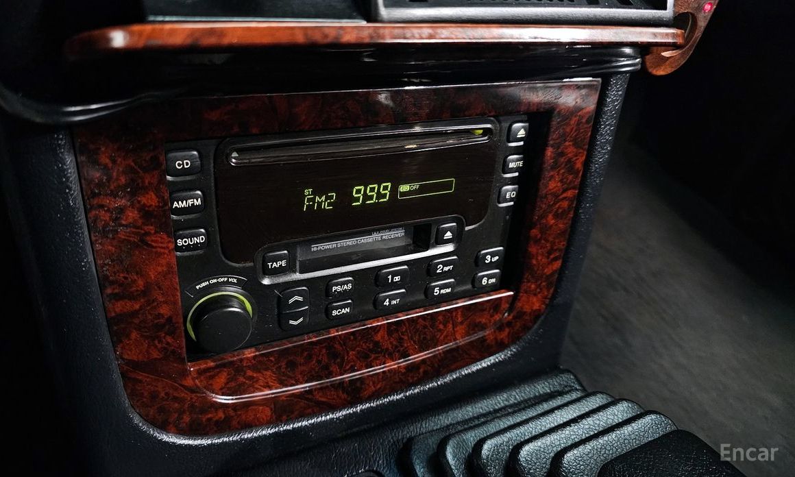 Galloper 29-seater V6 LPG