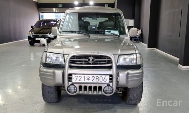 Galloper 29-seater V6 LPG