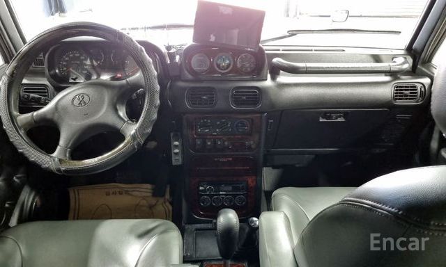 Galloper 29-seater V6 LPG