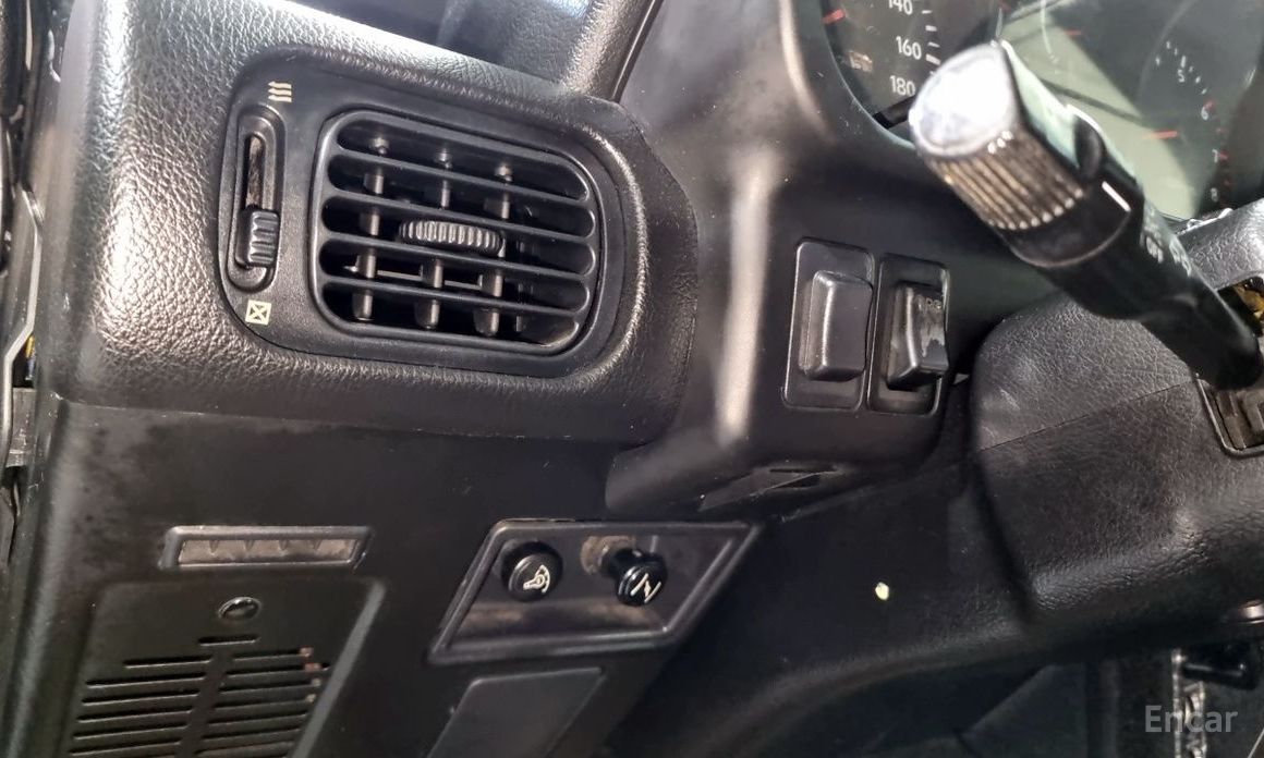 Galloper 29-seater V6 LPG