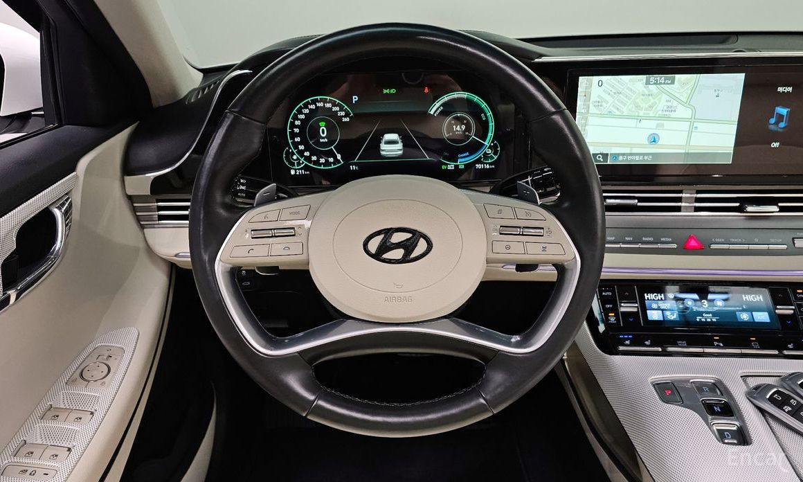 The New Grandeur IG HybridLe Blanc