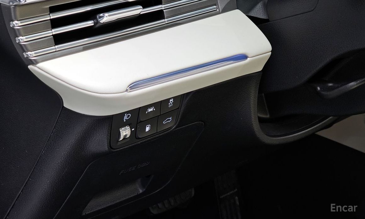 The New Grandeur IG HybridLe Blanc