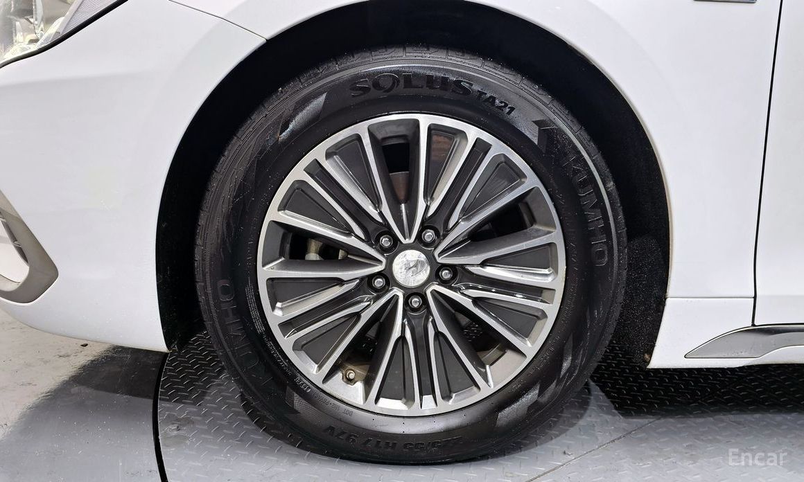 Grandeur IG HybridExclusive