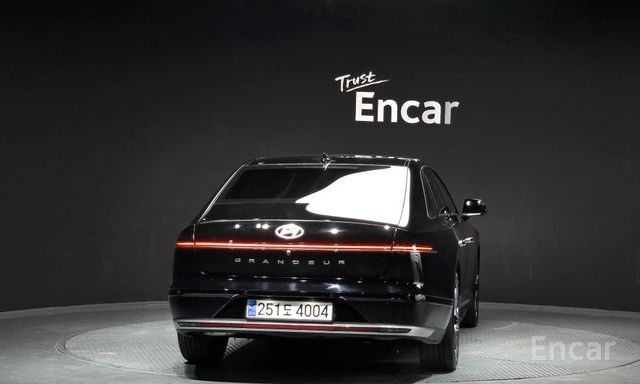 Grandeur Hybrid (GN7)Exclusive