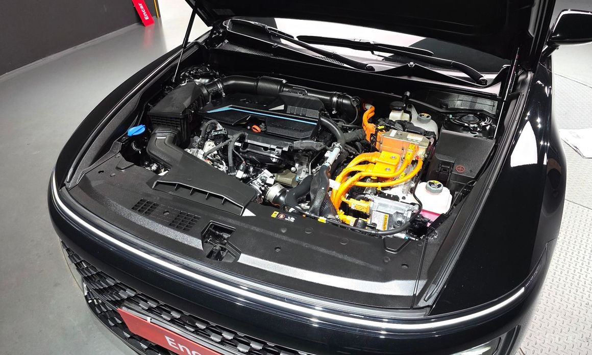 Grandeur Hybrid (GN7)Exclusive