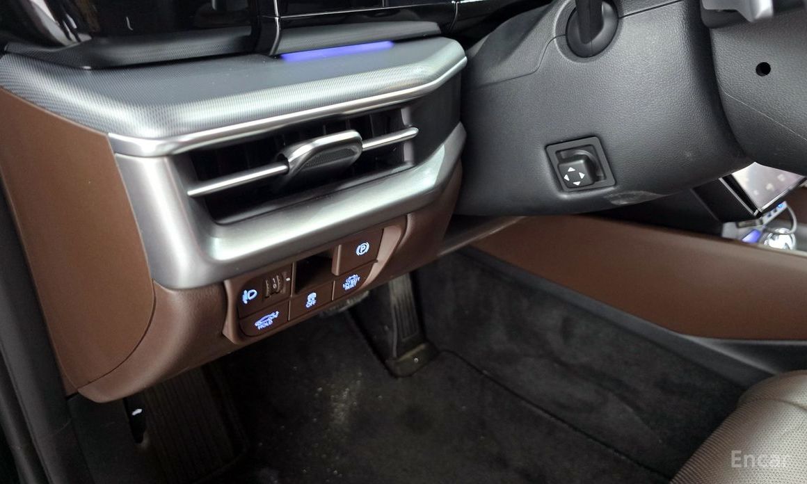 Grandeur Hybrid (GN7)Exclusive