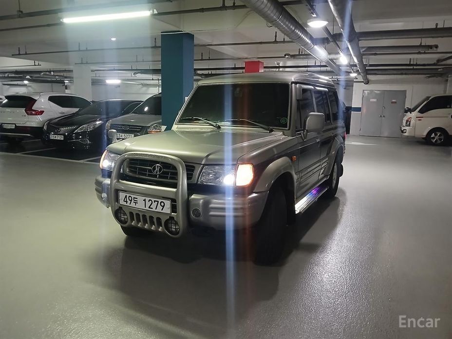 Galloper 29-seater V6 LPG