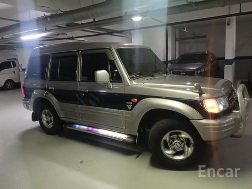 Galloper 29-seater V6 LPG